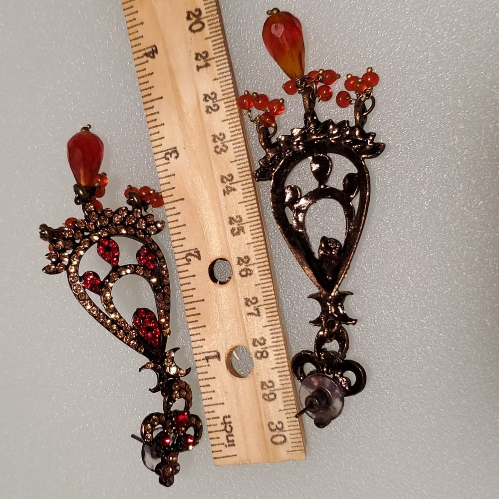Chandelier pierced Earrings Multicolor rhinestones Cabaret Showstopping Theatre - Picture 7 of 7